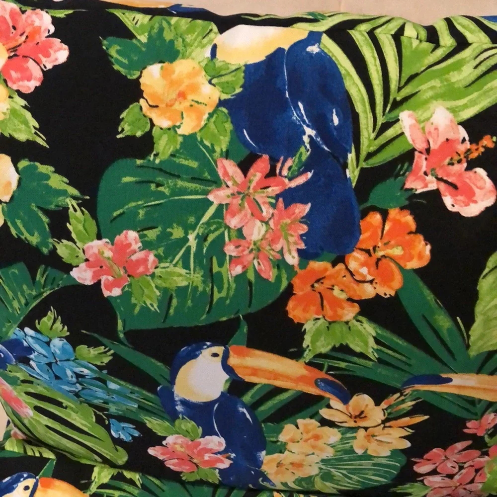 🌿2-pc Brentwood Originals cheerful Outdoor fabric seat cushion + pillow set🦜